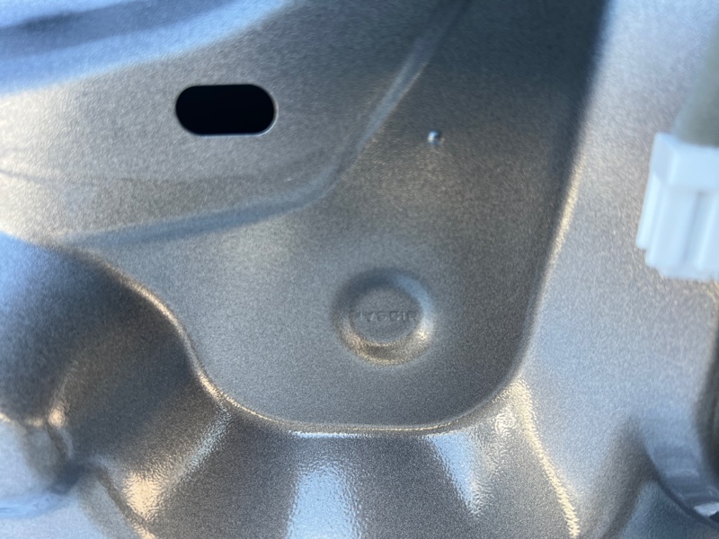 Дверь боковая задняя левая Rogue 2021 T33 2.5