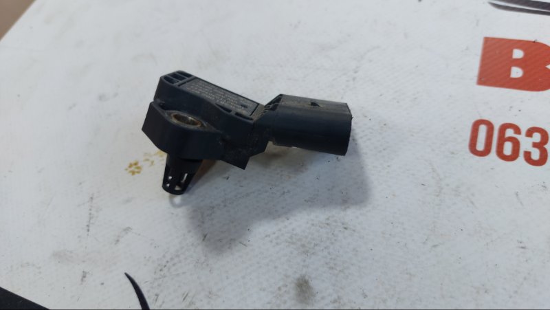 Датчик давления во впускном коллекторе Audi A3 2012-2020 2.0 03G906051E Б/У