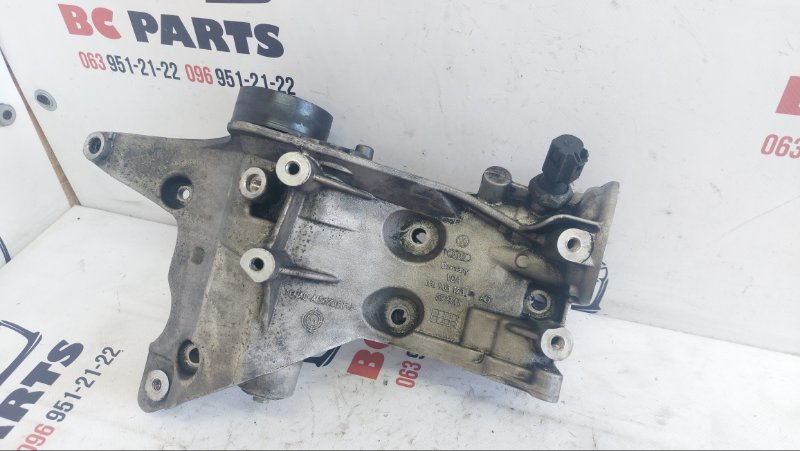 Корпус масляного фильтра Volkswagen Passat CC 2008-2016 2.0 06J903143 Б/У