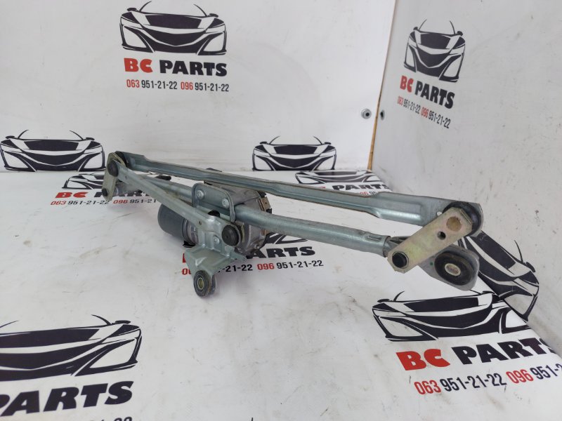 Трапеция дворников Q5 2016 3.0