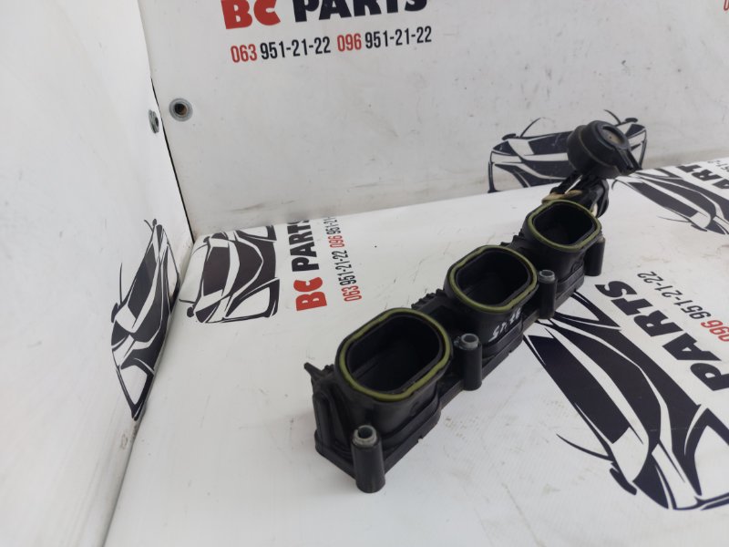 Коллектор впускной Audi Q5 3.0