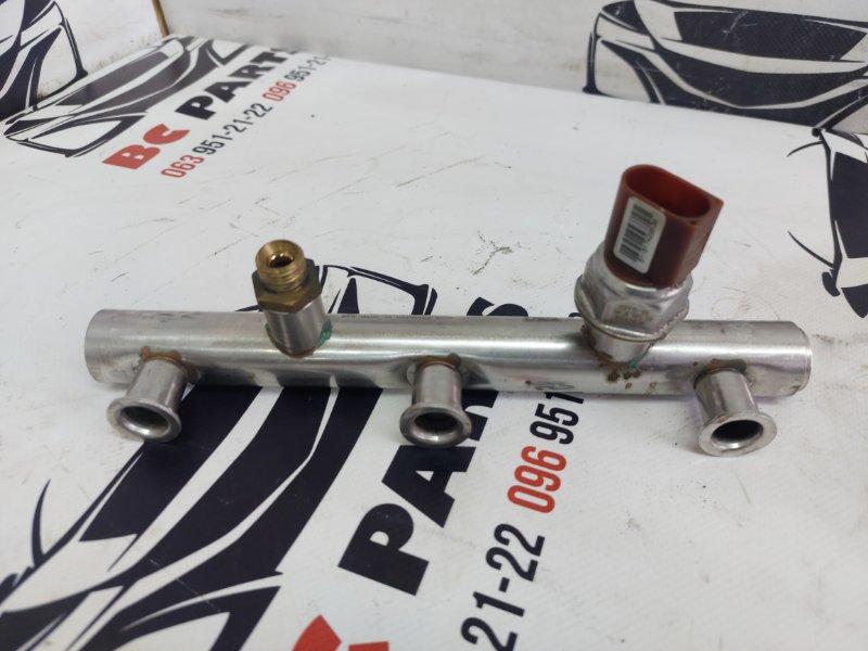 Топливная рампа Audi Q5 2016 3.0 06E130089Q Б/У