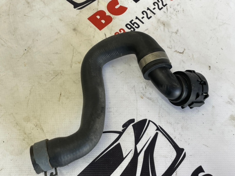 Патрубок системы охлаждения Q5 2016 3.0