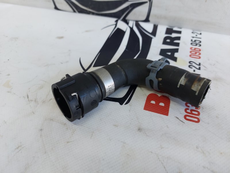 Патрубок системы охлаждения Audi Q5 2016 3.0 8K0819342L Б/У