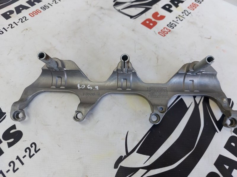 Кронштейн впускного коллектора Q5 2016 3.0