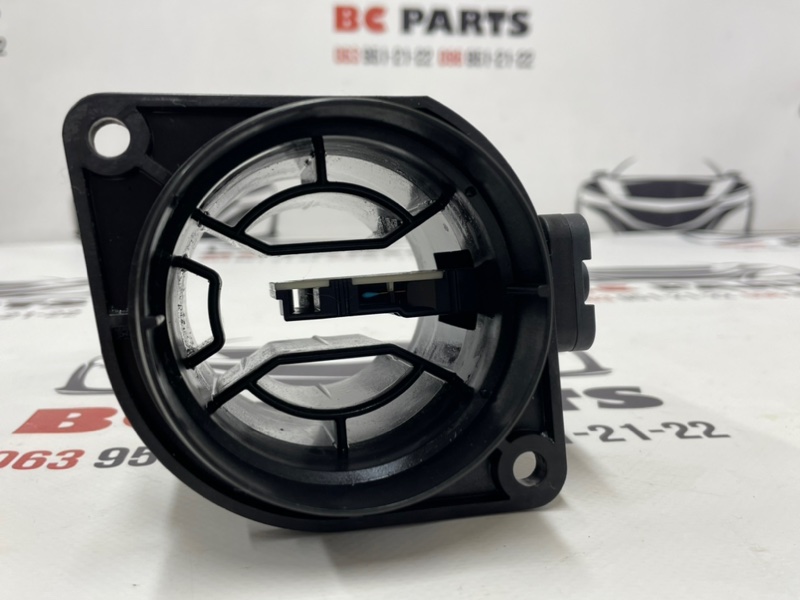 Датчик массового расхода воздуха A3 2018 2.0