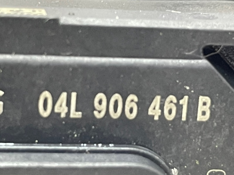 Датчик массового расхода воздуха A3 2018 2.0