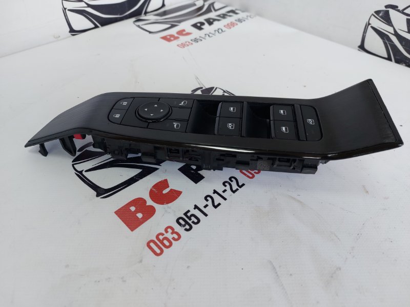 Блок управления стеклоподъемниками Nissan Rogue 2020-2024 T33 2.5 254016RE0C Б/У