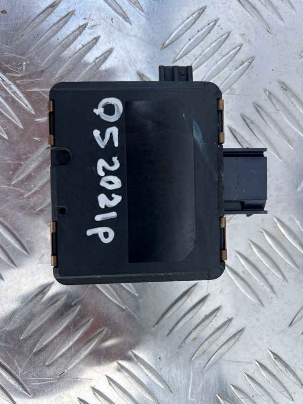 Датчик слепых зон задний правый Audi Q5 80A