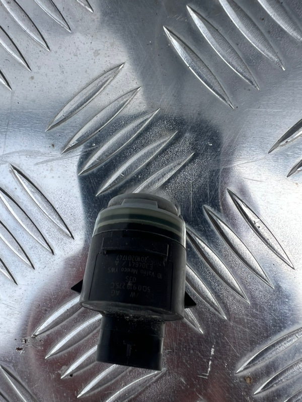 Запчасть датчик парковки Audi Q5 2020-2024 80A 5Q0919275C контрактная Датчик парковки Audi Q5 2020-2024 80A 5Q0919275C контрактная