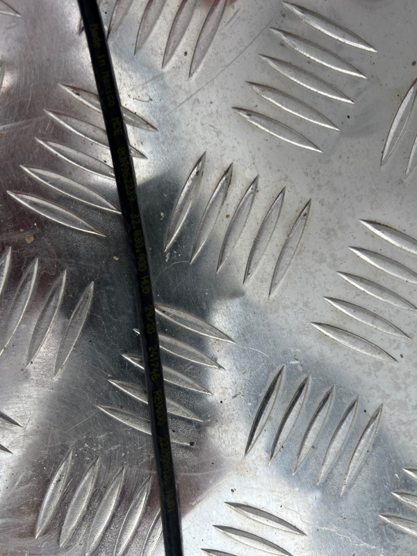 Антенна задняя Audi Q5 80A Антенна задняя Audi Q5 80A