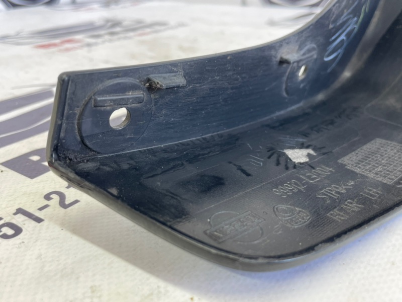 Брызговик задний левый Sentra 2016-2019 B17 1.8