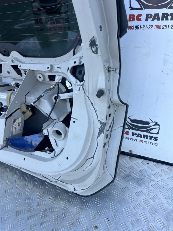 Крышка багажника задняя Rogue 2013-2020 T32