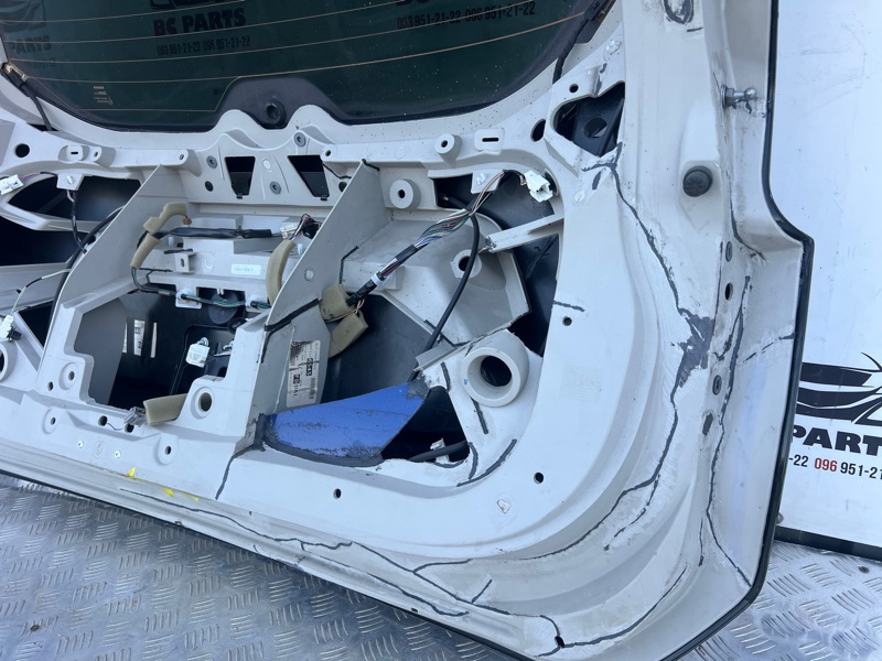 Крышка багажника задняя Rogue 2013-2020 T32