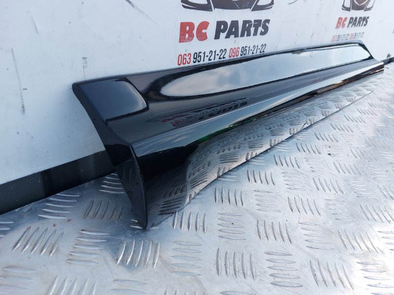 Накладка двери задняя правая Q5 2016 3.0