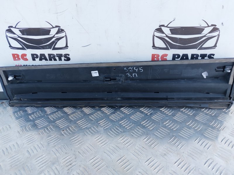 Накладка двери задняя правая Q5 2016 3.0