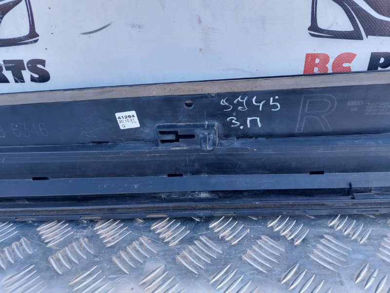 Накладка двери задняя правая Q5 2016 3.0