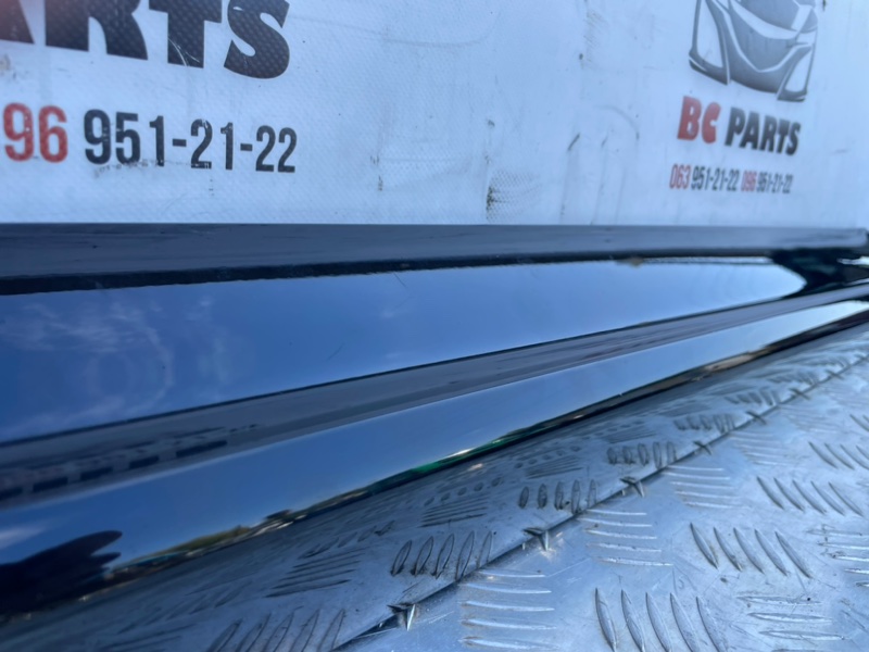 Накладка двери передняя правая Q5 2016 3.0