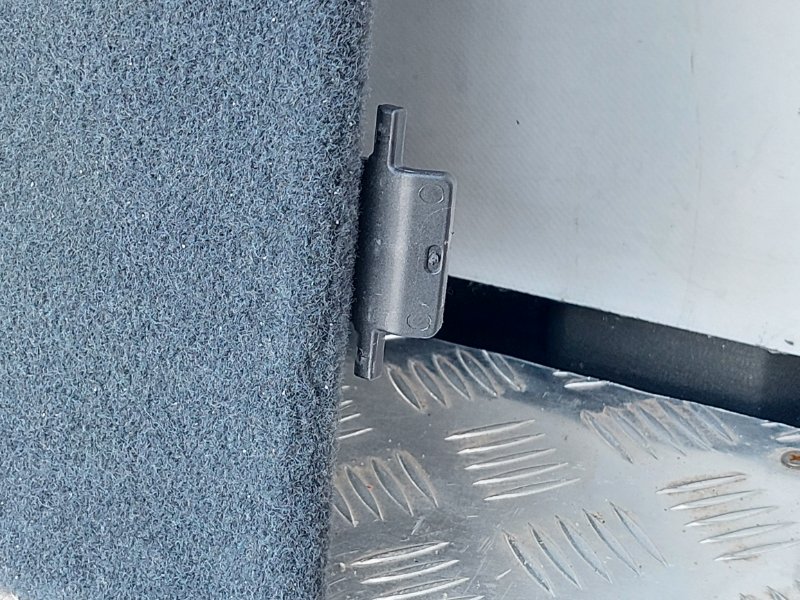 Полка багажника Q5 2019 2.0 Полка багажника Q5 2019 2.0