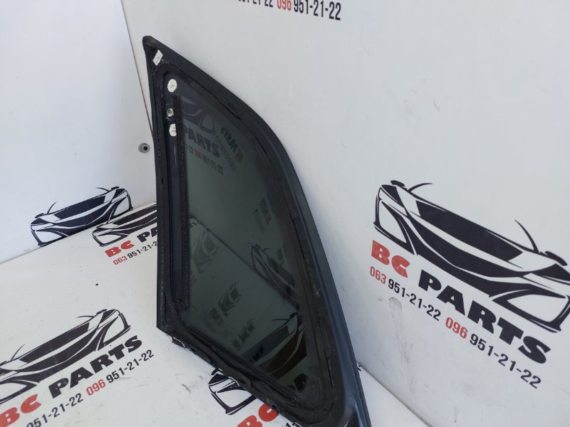 Форточка кузова правая Q5 2017-2024 80A Форточка кузова правая Q5 2017-2024 80A