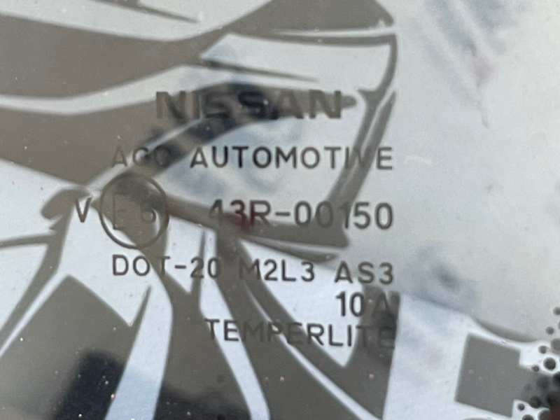 Форточка кузова задняя правая Rogue 2021-2024 T33