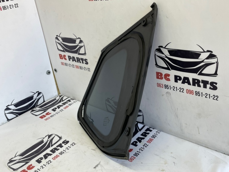 Форточка кузова задняя левая Rogue 2021-2024 T33 Форточка кузова задняя левая Rogue 2021-2024 T33