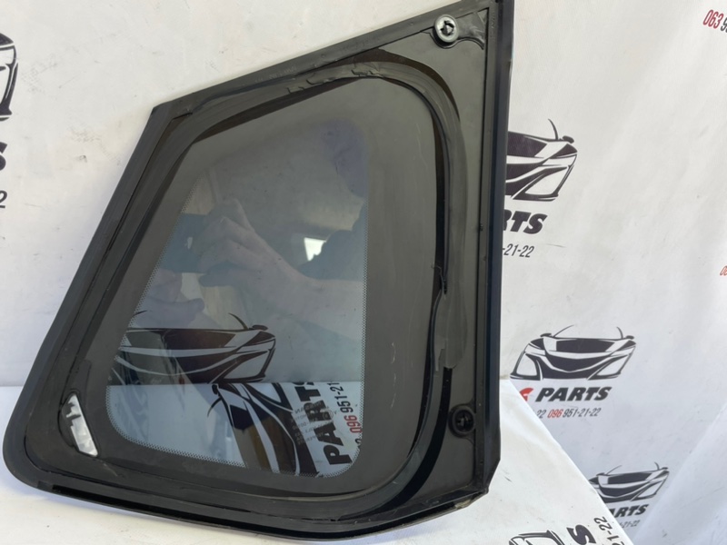 Форточка кузова задняя левая Rogue 2021-2024 T33 Форточка кузова задняя левая Rogue 2021-2024 T33