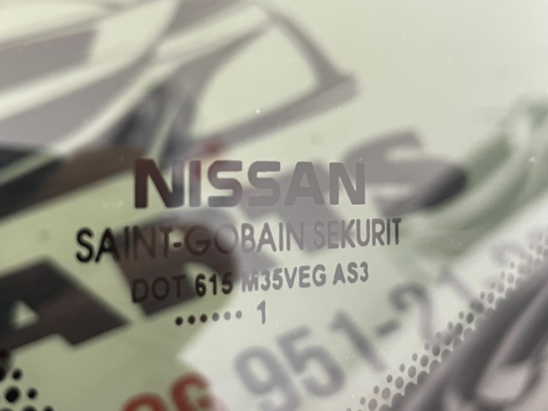 Форточка кузова задняя левая Rogue 2021-2024 T33 Форточка кузова задняя левая Rogue 2021-2024 T33