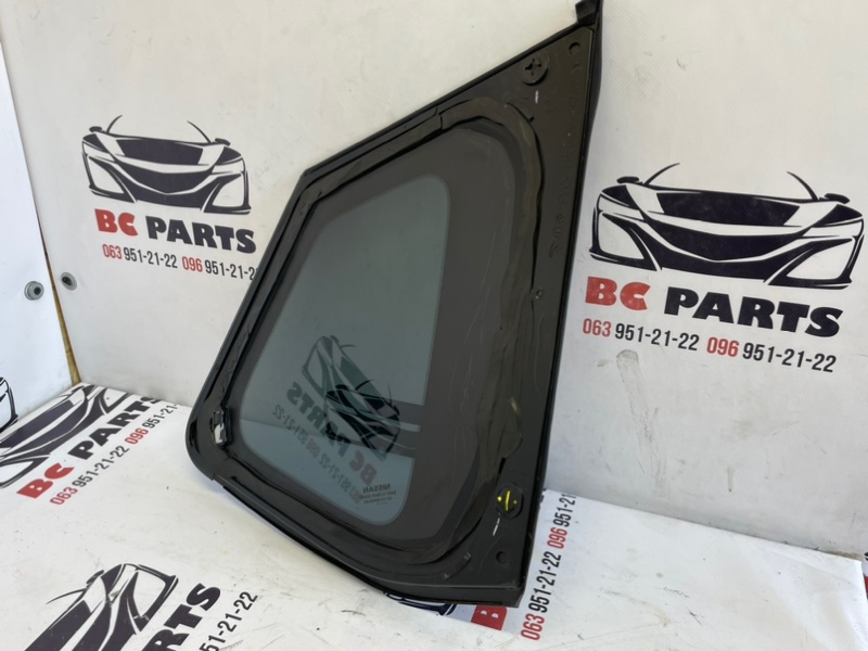 Форточка кузова задняя левая Rogue 2021-2024 T33 Форточка кузова задняя левая Rogue 2021-2024 T33