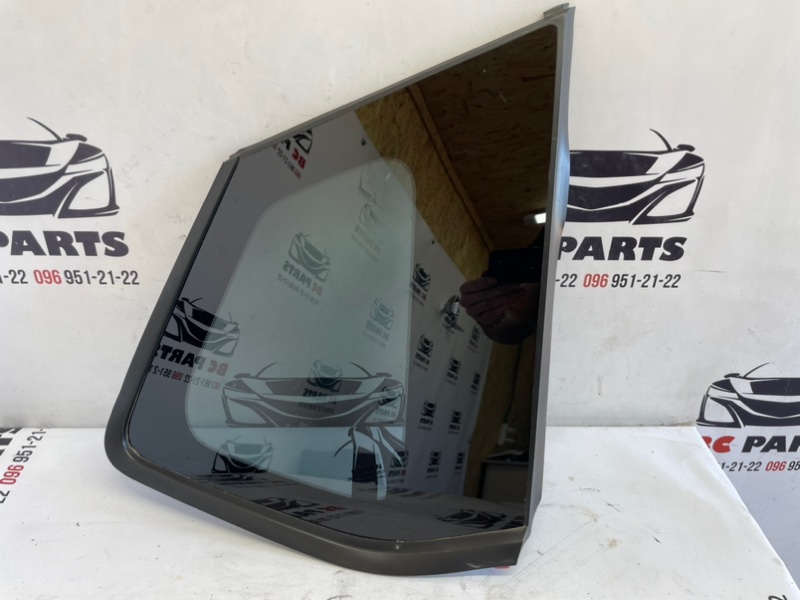 Запчасть форточка кузова задняя правая Nissan Rogue 2021-2024 T33 833006RR0A Б/У Форточка кузова задняя правая Nissan Rogue 2021-2024 T33 833006RR0A Б/У