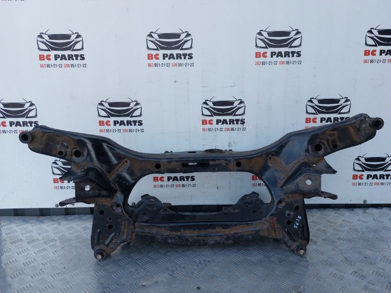 Подрамник задний Nissan Rogue 2018 T32 QR25 2.5 554004BF0A Б/У