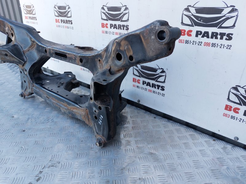 Подрамник задний Nissan Rogue T32 QR25 2.5