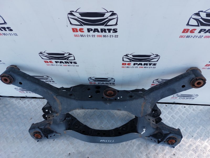 Подрамник задний Rogue 2021 T33 2.5