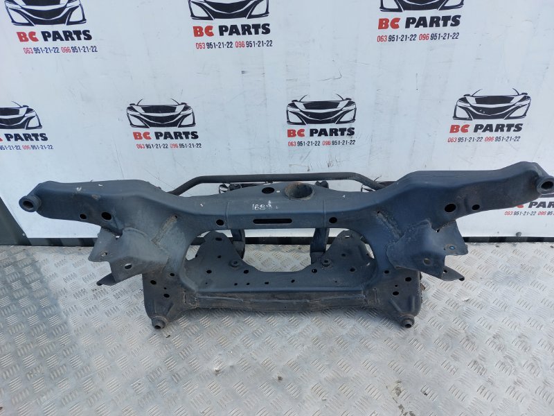 Подрамник задний Nissan Rogue 2013-2020 T32 554014BA0A Б/У