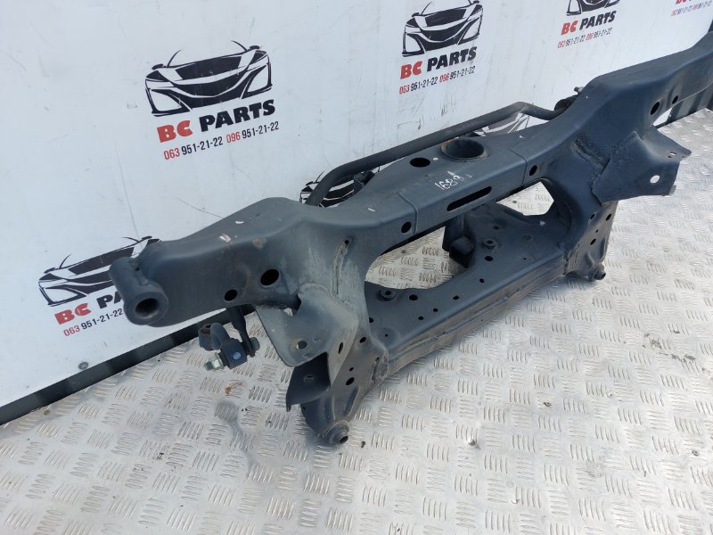Подрамник задний Nissan Rogue T32