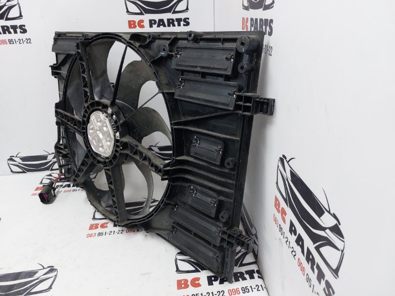 Диффузор радиатора Audi A3 8V