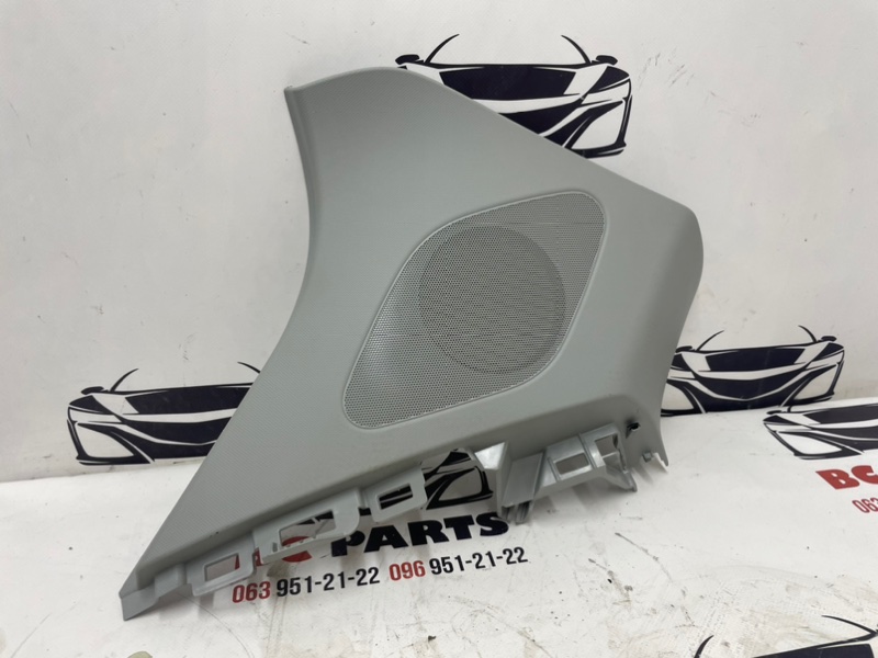 Накладка на стойку задняя левая Audi Q5 2021 2.0 80A867245C Б/У