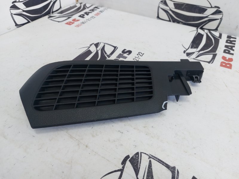Накладка стойки задняя левая Audi Q5 2019-2024 80A 2.0 80A868605A Б/У