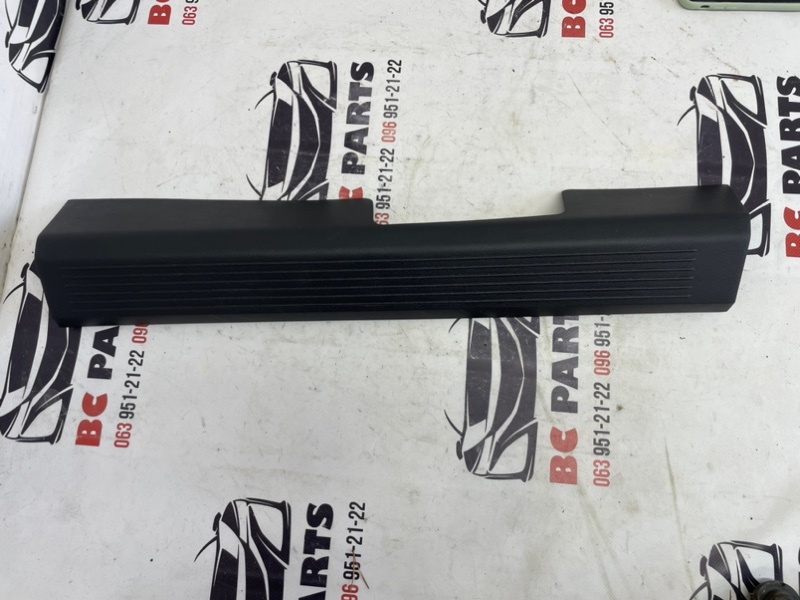 Накладка порога передняя левая Nissan Rogue 2021 T33 2.5 769526RA0A Б/У
