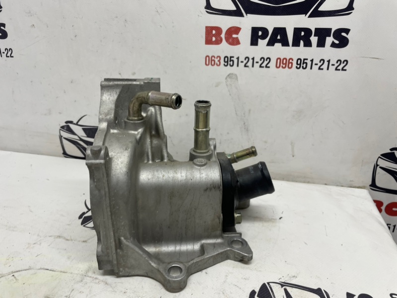 Корпус помпы Nissan Rogue Sport J11 MR 20