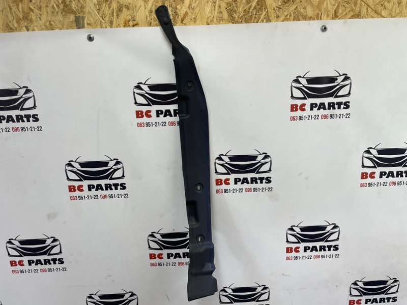 Накладка крыла передняя правая Nissan Rogue 2021 T33 2.5 631306RA0A Б/У