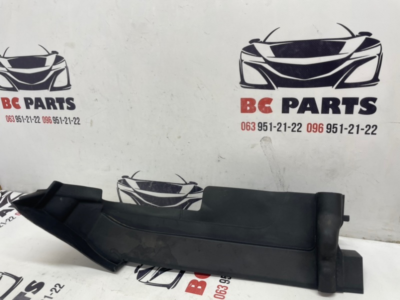 Пыльник крыла передний правый Audi Q7 2017 4M 3.0 4M0821170B Б/У