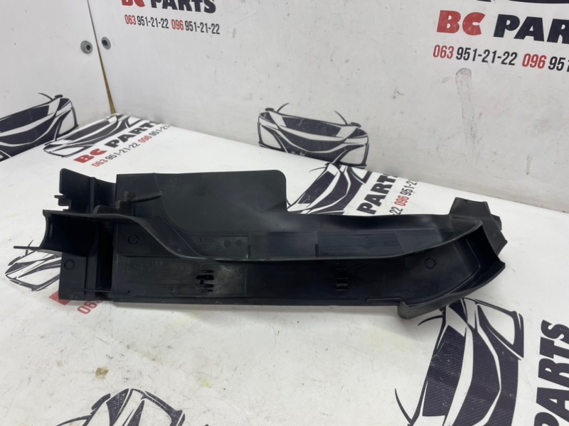 Пыльник крыла передний правый Audi Q7 4M 3.0