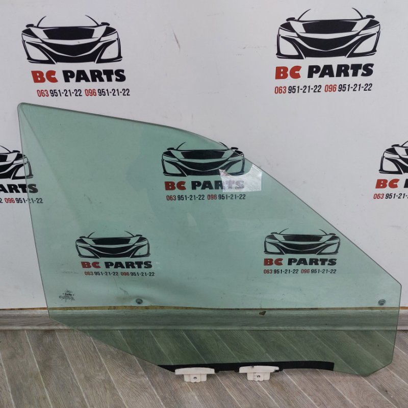 Стекло двери переднее правое Ford Explorer 2010-2019 BB5Z7821410B Б/У
