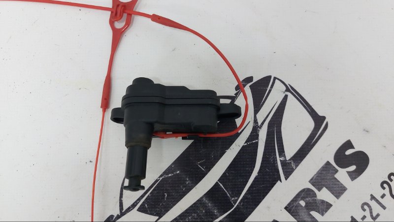 Замок лючка бензобака Audi Q5 2.0