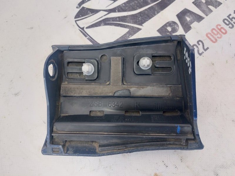 Накладка крыла передняя правая Q5 2016 3.0