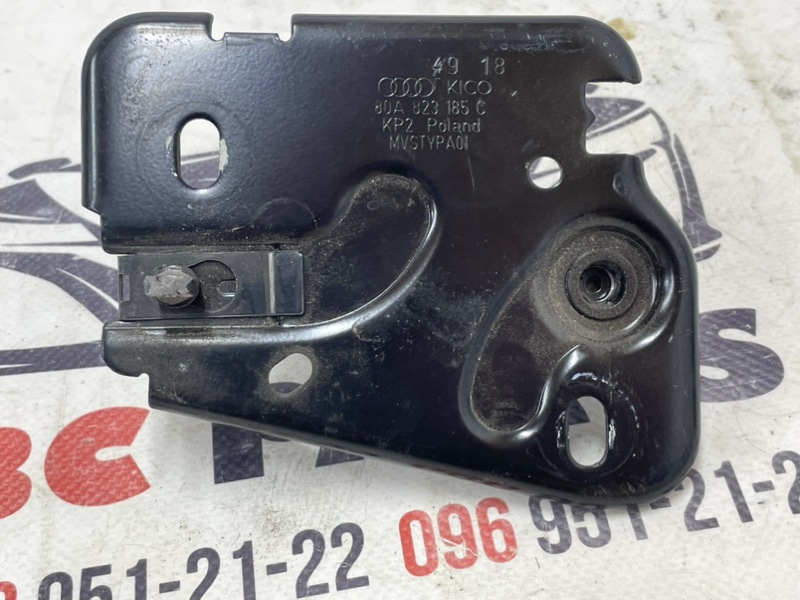 Петля замка капота Q5 2019 2.0