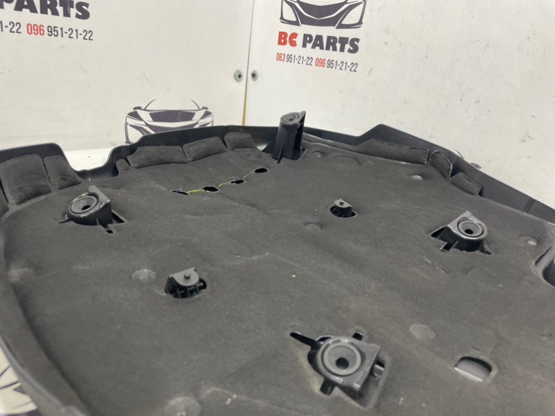 Декоративная крышка двигателя Q5 2019 2.0