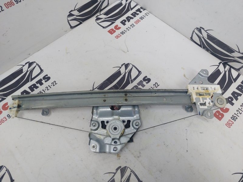 Стеклоподъемный механизм передний правый Rogue 2021 T33 2.5 Стеклоподъемный механизм передний правый Rogue 2021 T33 2.5