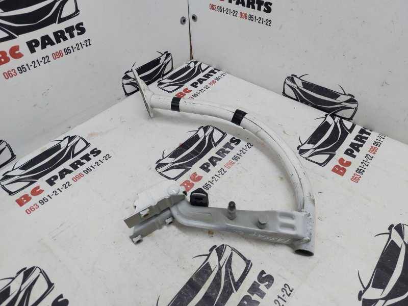 Петля крышки багажника левая Passat CC 2008-2016 2.0